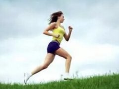 夏日不要盲目的運(yùn)動(dòng)，一定要采取科學(xué)的方式！